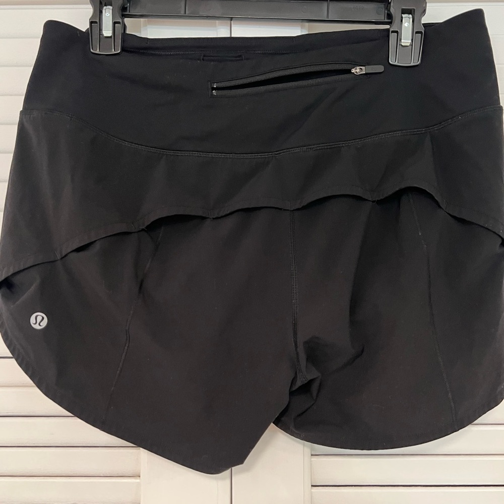 Black Lululemon Run Short size 8 - great condition!